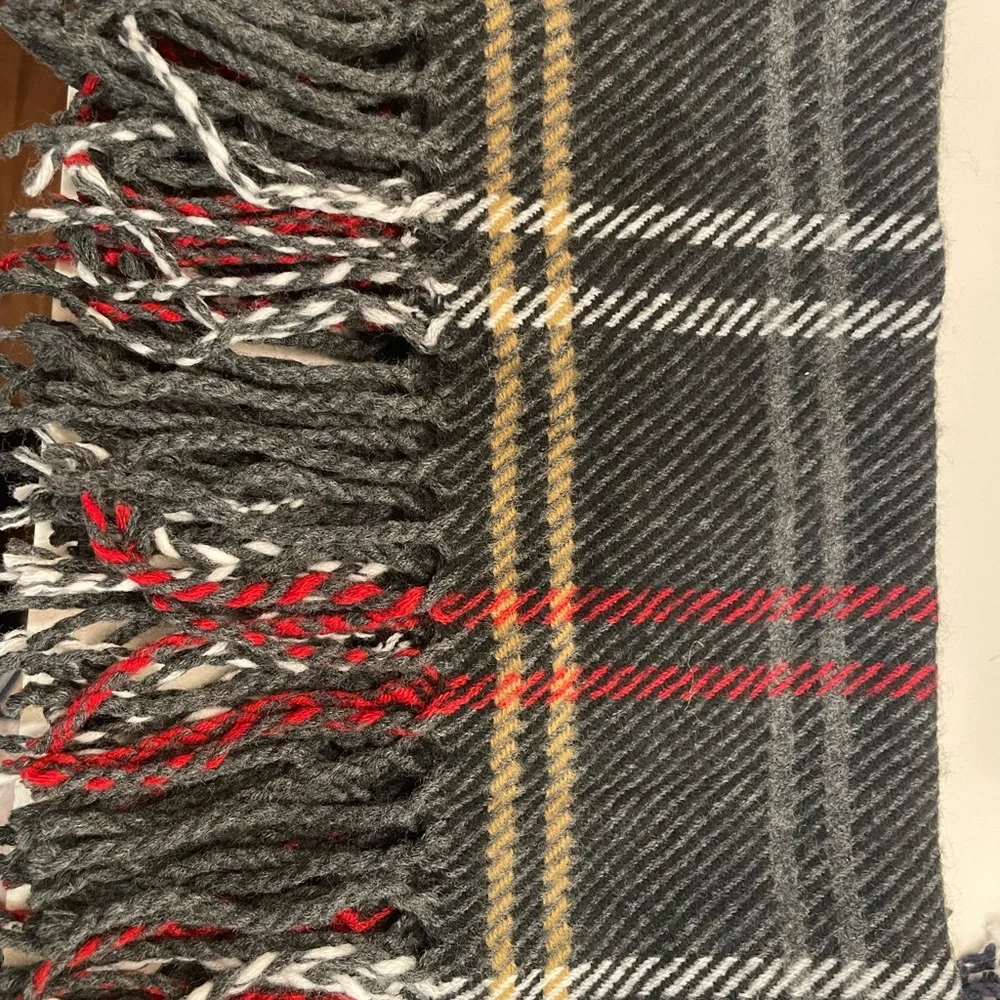 Winter Plaid Scarf Infinity Fringe Grey Plaid (Tan, Red, White) 60 x 10  NWT